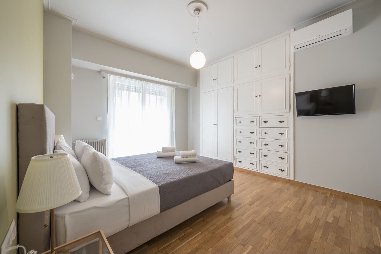 Σύγχρονο Υπνοδωμάτιο